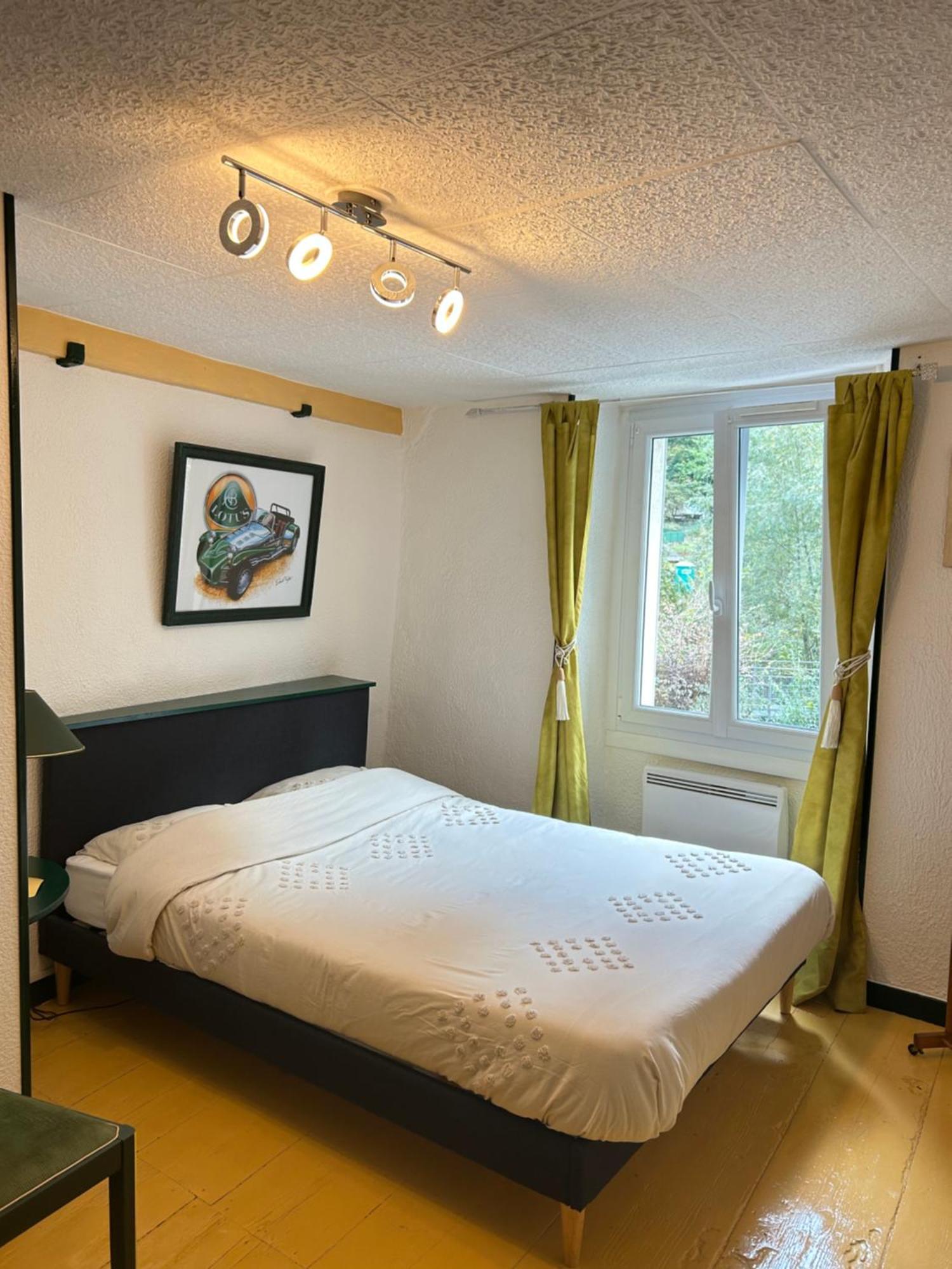 Charmante Maison De Montagne Pour 8 Personnes Livet-et-Gavet Ngoại thất bức ảnh